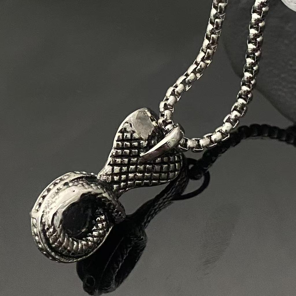 2025 Personalized Black Stone Cobra Pendant Titanium Steel Men's Necklace