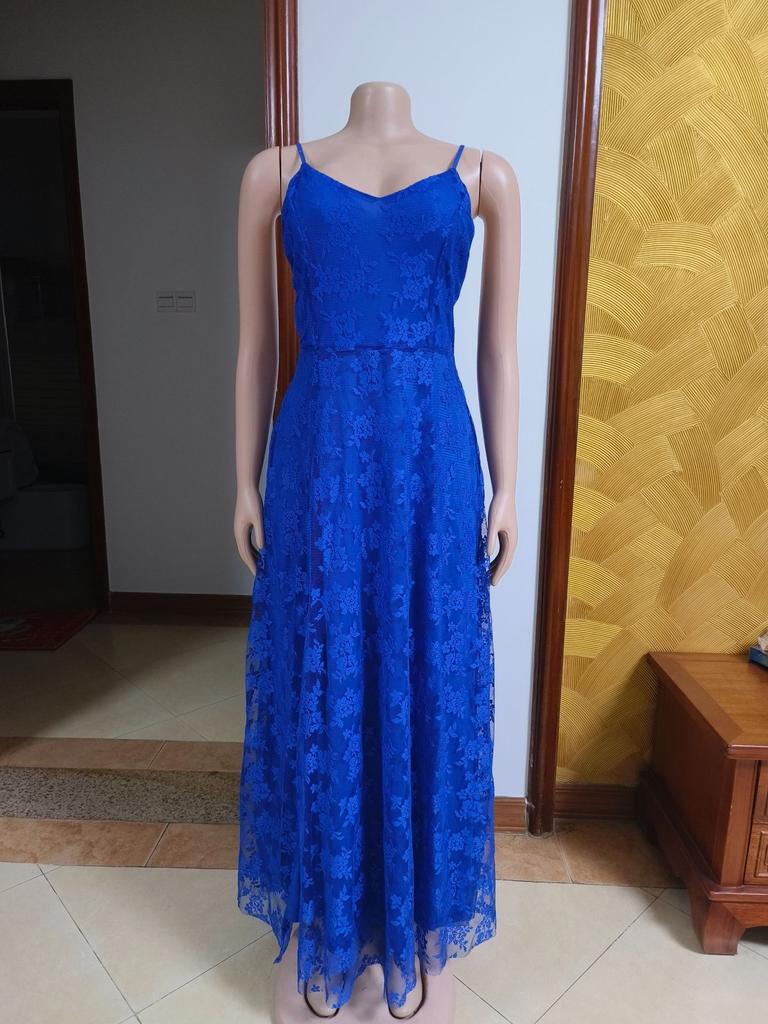 Abito elegante in pizzo con bretelle Abito da sposa sexy con scollo a V per la sposa