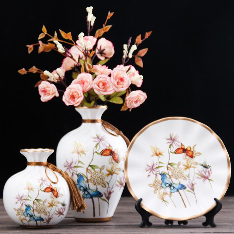 

Современная керамическая ваза-украшение для гостиной или для витрины ТВ-тумбы