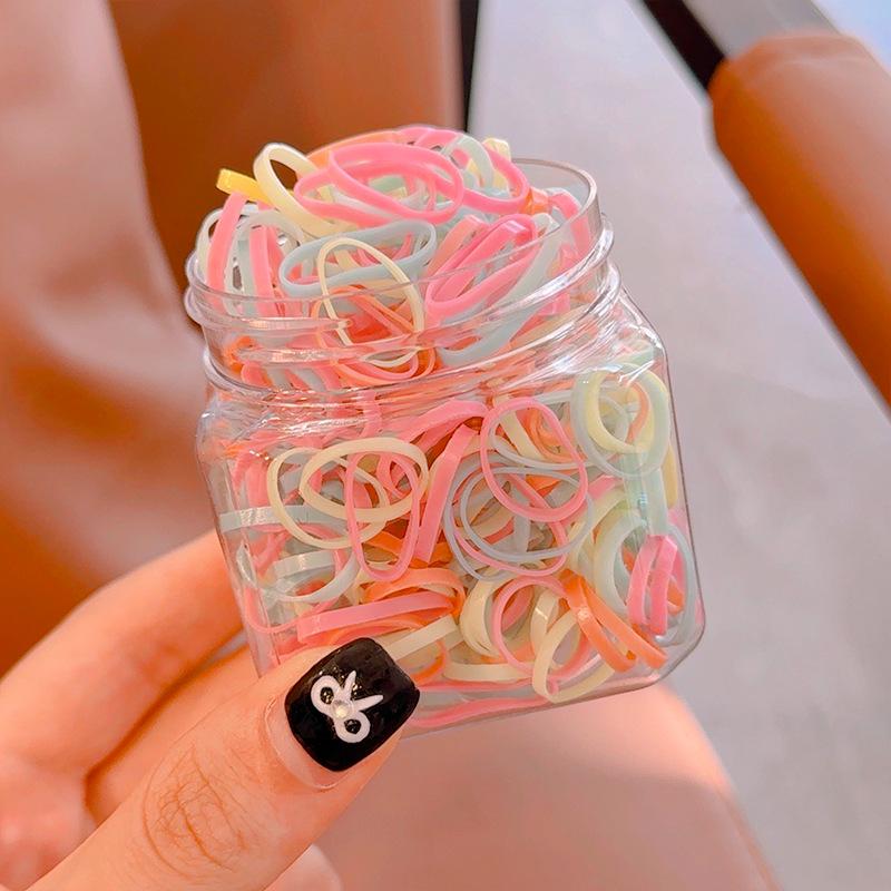 Jarred Rubber Hair Bands: No-Damage, Strong, and Unbreakable Hair Ties
