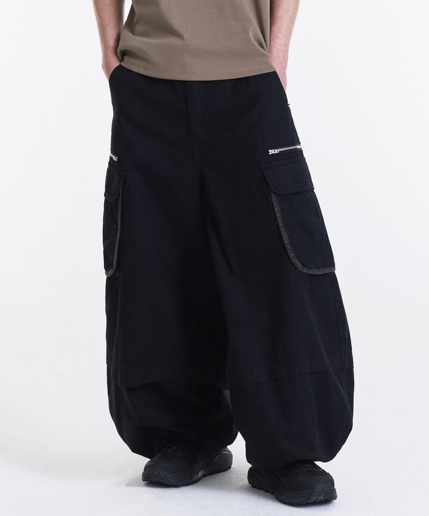 Gicheol Vintage Zip Cargo Balloon Pants (Washed Black)