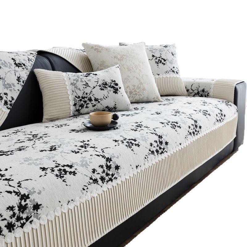 Light luxury chenille sofa cover pad is universal in all seasons  new leather sofa cover towel non-slip seat cushion cover cloth