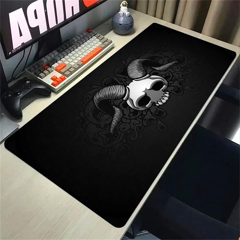 Tappetino per Mouse Anime The Binding Of Isaac Blocco Tastiera Gioco Bordi Bloccati Pad per Mouse Accessori per Computer Tappetini Antiscivolo per Scrivania Armadio PC Mausepad