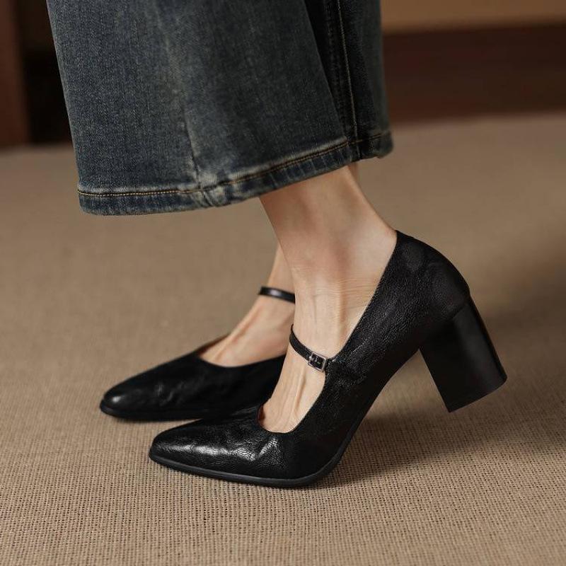 New women's leather large size single shoes solid color sheepskin pointed high heel large size shoes four seasons wear thick heel high heels women