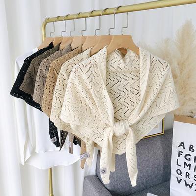 Neueste Mode Aushöhlen Strick Baumwollschal für Frau Einfarbig Eleganter Schal Lässiger Damen Sonnenschutz Poncho 150*45cm