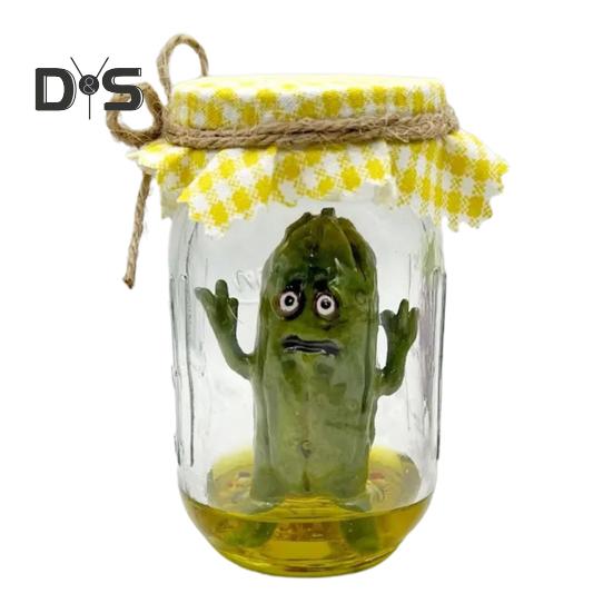

Скульптура ворчливого огурца в прозрачной банке, грустный, встревоженный маринованный огурец, статуэтка, украшение для домашнего офиса, настольный орнамент, рождественский подарок