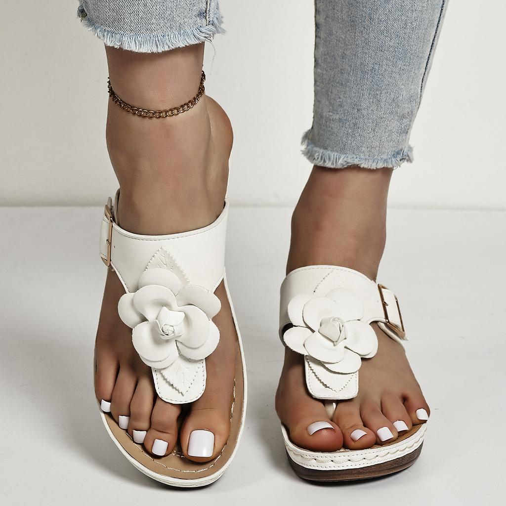 Chic Floral-Embellished Wedge Sandals for Women - Comfortable Soft-Sole Beach Slides for Stylish Summer Vacation