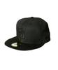 New Era 59FIFTY Black Black Size 7 & Cap, 5/8 (Used)