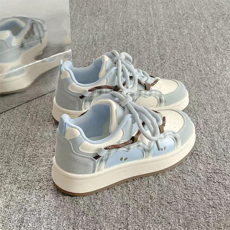 Autumn and Winter Thick Soled Wear-resistant Casual Shoes Apple Patterned Women's Korean Style White Shoes Versatile Board Shoes