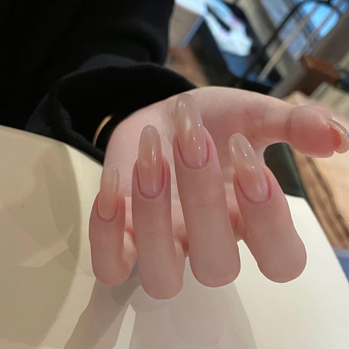 Elegant Nude Pink Gradient Cat Eye Nail Art for Daily Wear