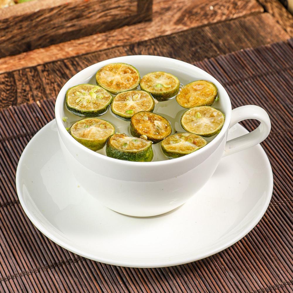 Small green oranges, freeze-dried small green oranges, small citrus, dried green oranges, dried green kumquats, and powdered.