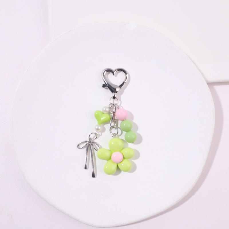 

Creativity Beaded Design Keychain Colorful Small Flower Pendant Bag Charm Backpack Hanging Cute Accessories Gift A4