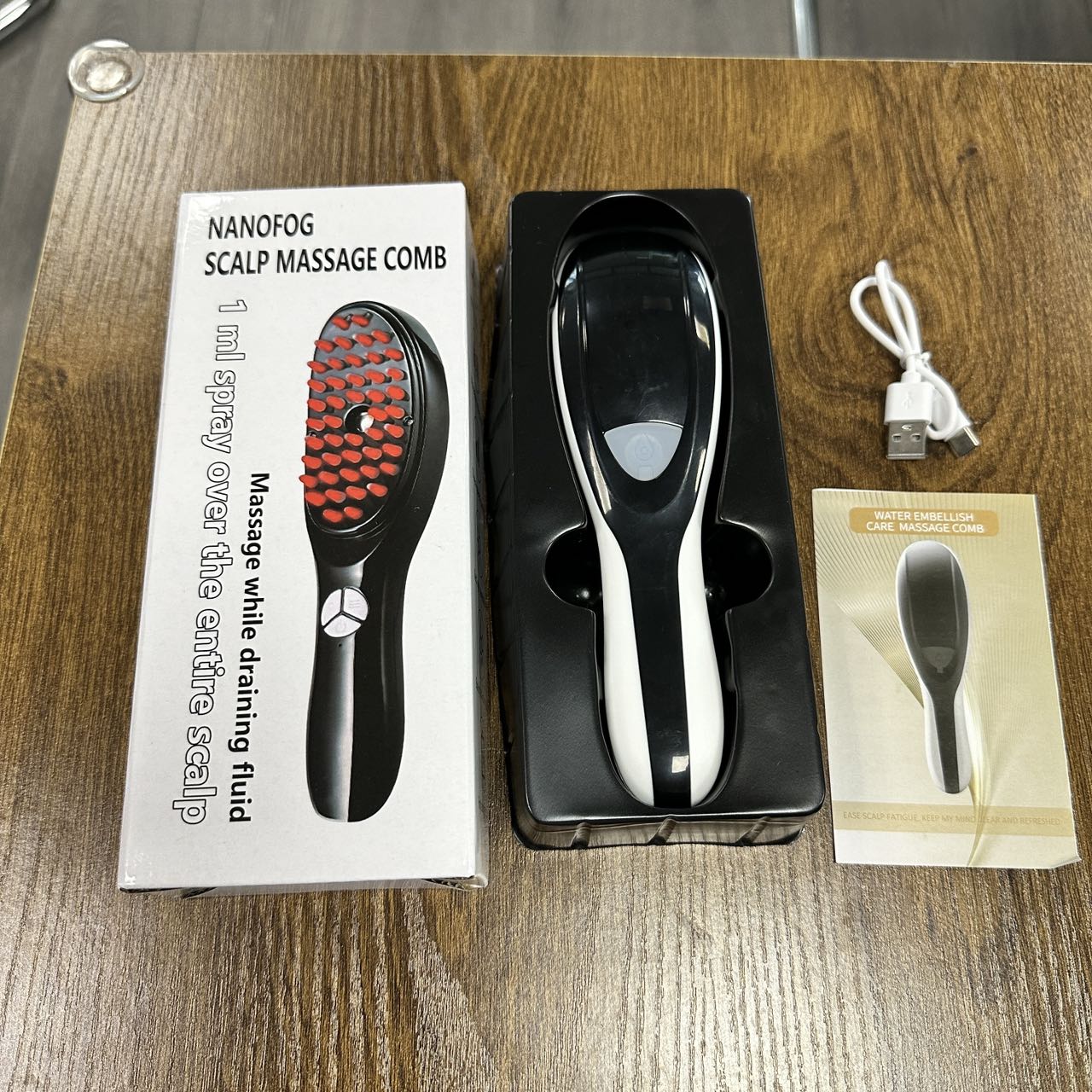 

Электрический спрей-массажер для роста волос, вибрационная головка-массажер, щетка со светодиодами, против выпадения волос, жидкое лекарство для кожи головы, распыляющая расческа чёрный