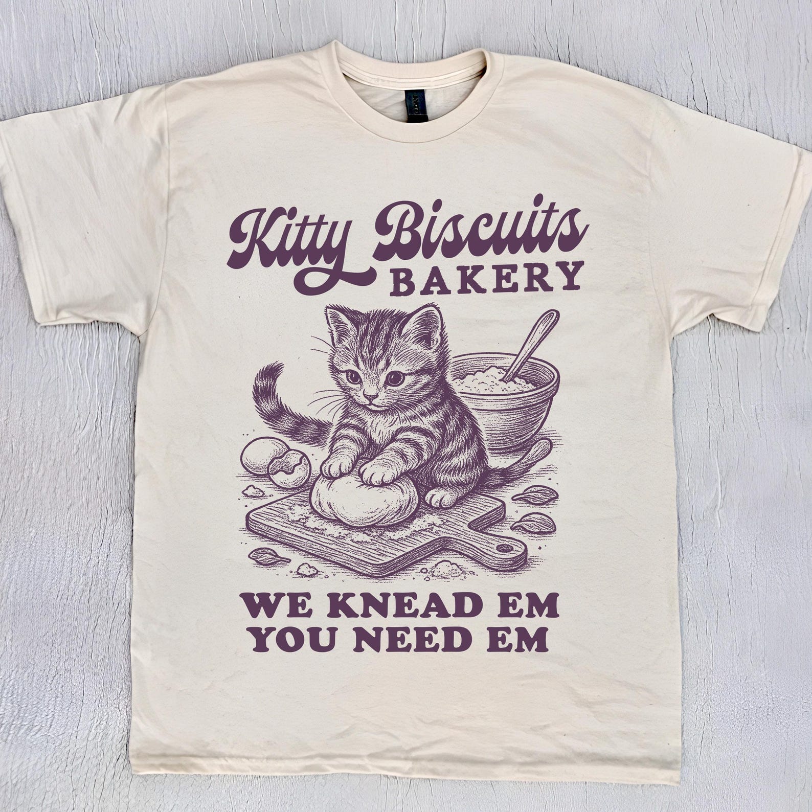 Cat Biscuit Shirt, Cute Kitty Biscuits Bakery Retro Style T-Shirt, Funny Baking Gifts for Her, Cat Lover Baker Tshirt, Kitten T-Shirt S