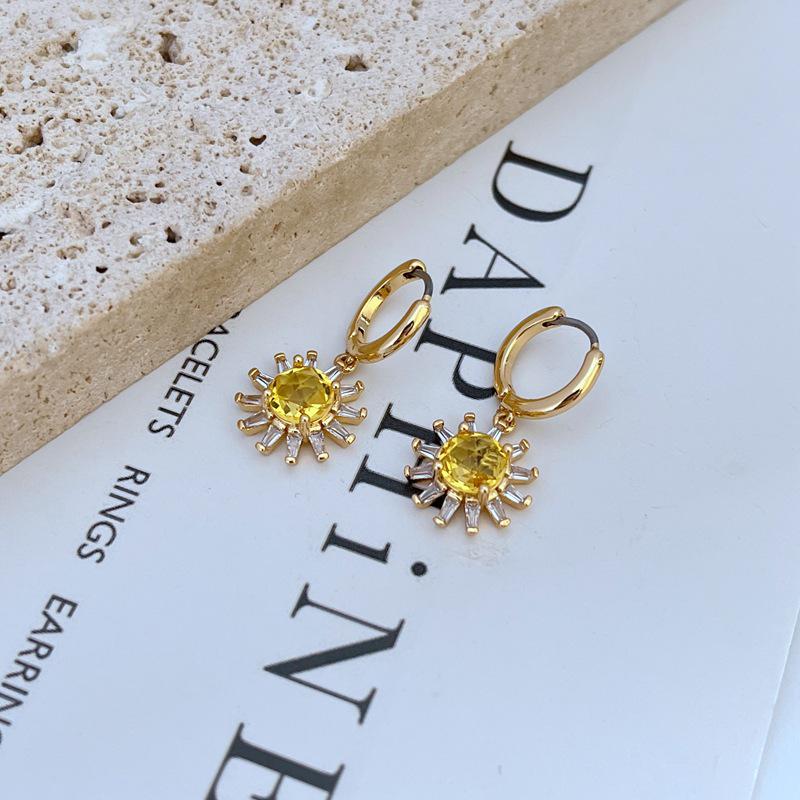 Trendy Luxury Zircon Flower Metal Earrings