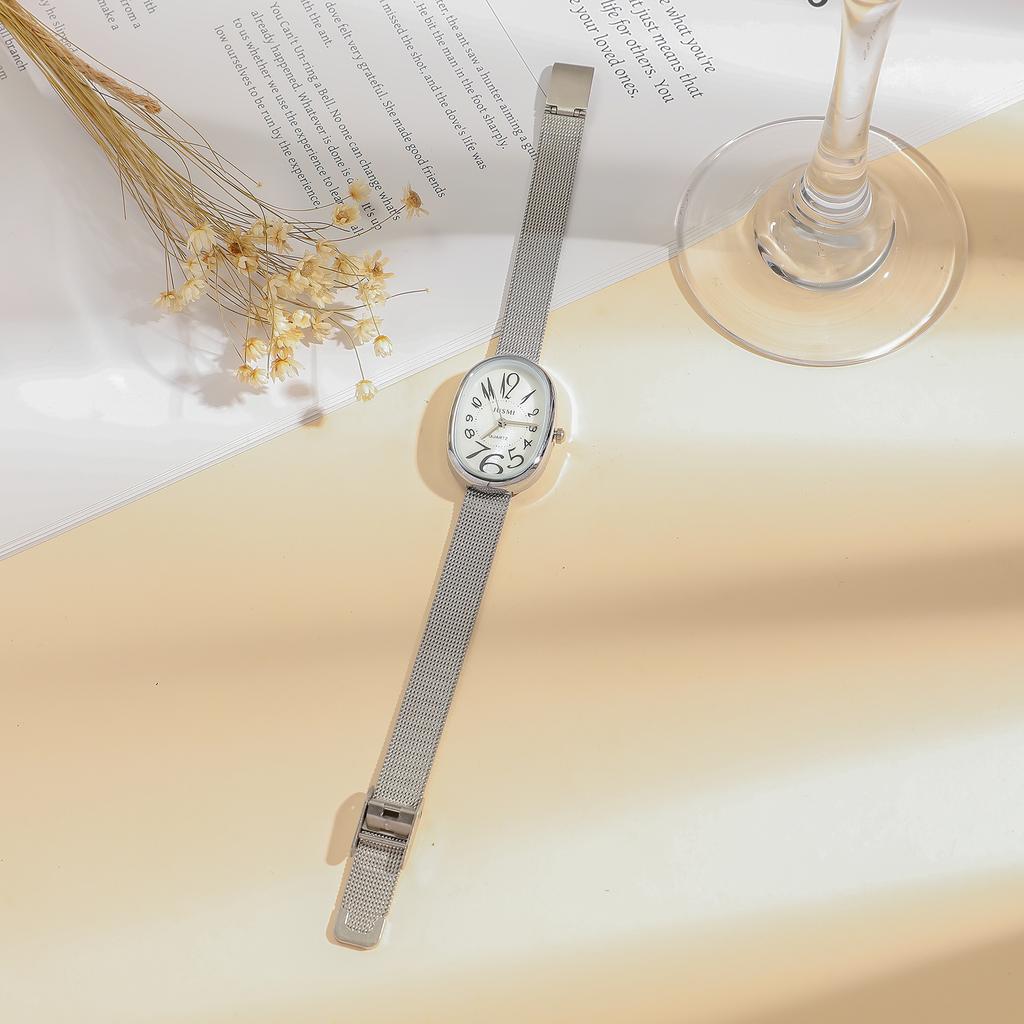 Ladies' exquisite and fashionable Arabic numeral scale oval dial mesh quartz watch suitable for birthday gifts, anniversary gift