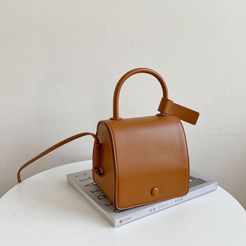IELGY shoulder bag PU Trend zipper messenger bag Korean version fashion lady s small square bag solid color handbag