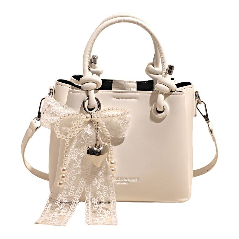 This year's new product is fashionable, simple, personalized and versatile, portable bucket bag, women's daily commuting and leisure, high-end messeng