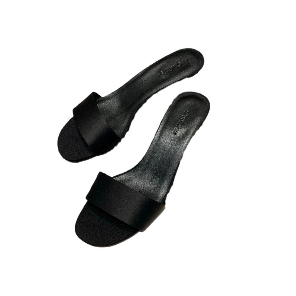 Sheepskin Version~ Grape Mother, the Same Row Style, Minimalist Silk Elegance, with Kitten and Sandals for Women's Summer Wear