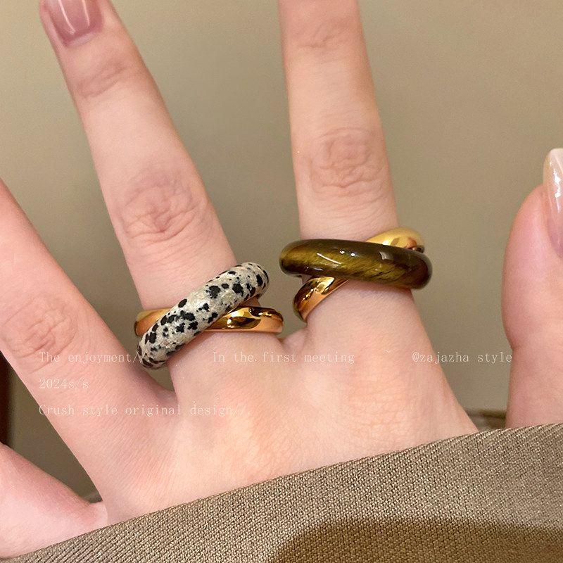 

Caramel Cross Double Ring Female Niche Style Unique Design Index Finger Ring European and American Personalized Style Ins All-Match Earrings Two Piece Set No. 18