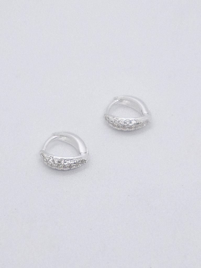 Oudstudio Mini Glow One-Touch Earrings