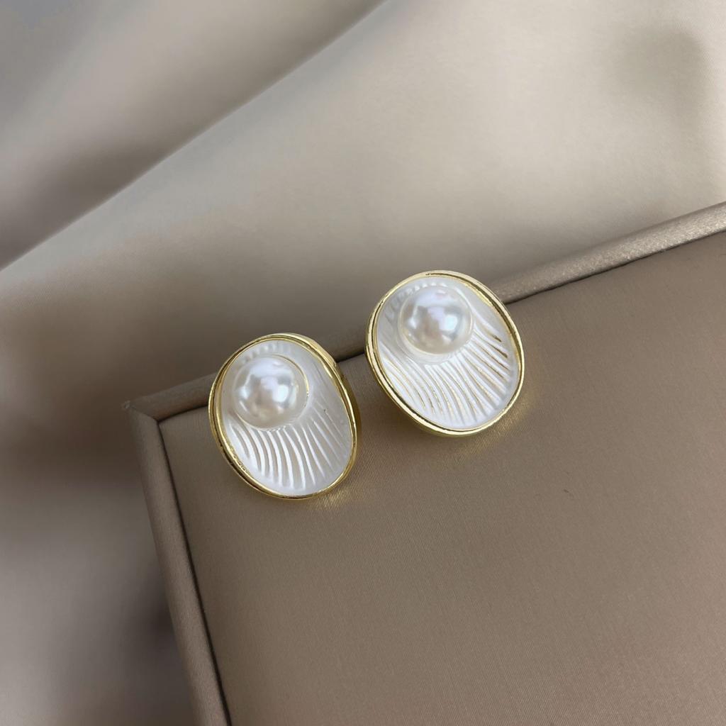 S925 silver needle French drip glaze shell pearl stud earrings women's new simple niche design temperament earrings