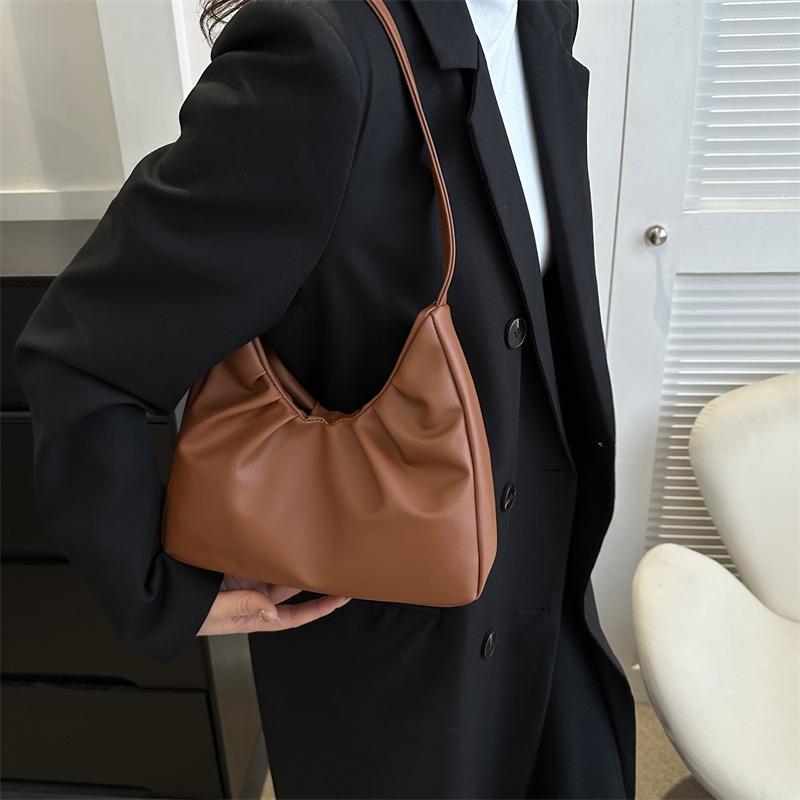 Personalized handbag winter new bag women's fashion simple armpit bag casual shoulder bag