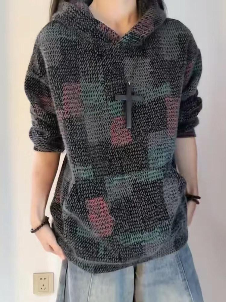 Herrvinterhuvtröja i mocka och stickat, retrodesign med rutmönster