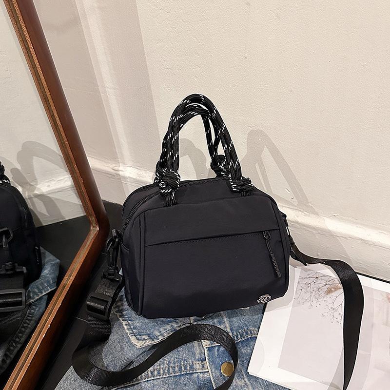 2026New Fashi Versatile Shoulder Bag for Women, Large Capacity, Lightweight, Simple, Versatile, Multifunctial, Casual Travel