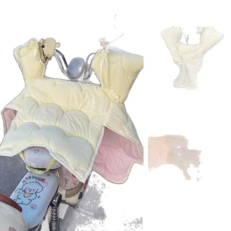 Cute Cartoon Universal Fleece-Lined Thickened Windshield for Winter Battery Cars