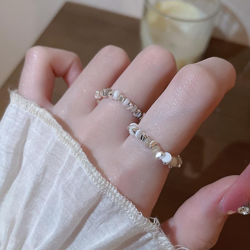 Fashion Vintage Colorful Natural Beaded Ring for Women Fashion Party Finger Elastic Ring Simple Design Jewelry Party Gift