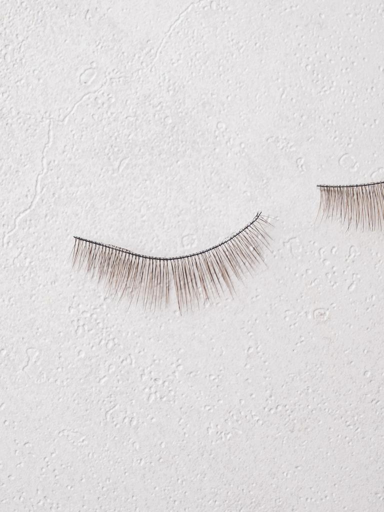 Daily False Eyelashes - First Date Style