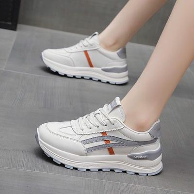 Nieuwe Stijl Zomerschoenen voor Dames Ademende Kleine Witte Schoenen voor Dames Veelzijdige Koreaanse Stijl Sneakers met Dikke Zool en Hoge Schacht Casual Papa Schoenen