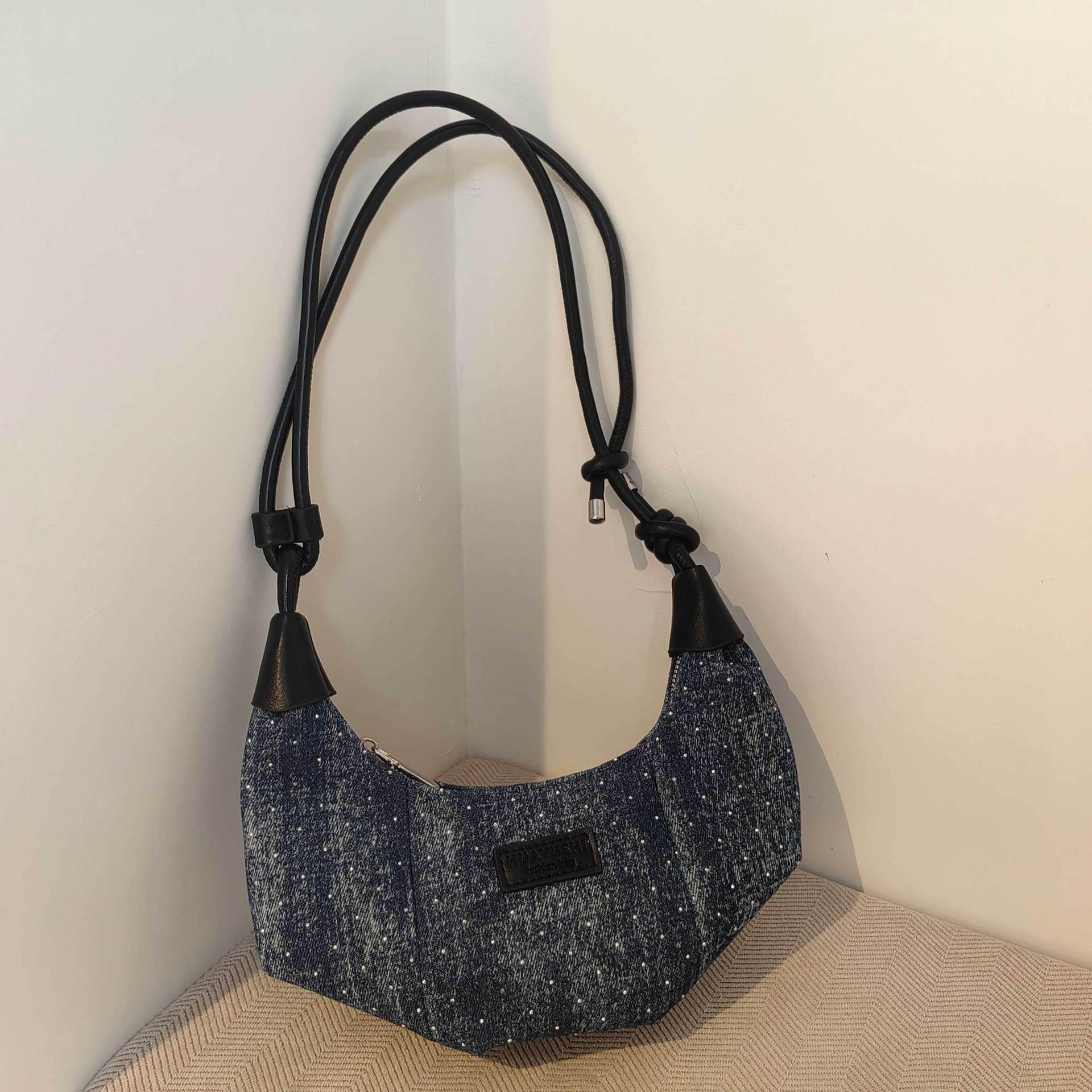 

2025 Summer Fashion Denim Crescent Shoulder Bag - Versatile & Stylish Crossbody