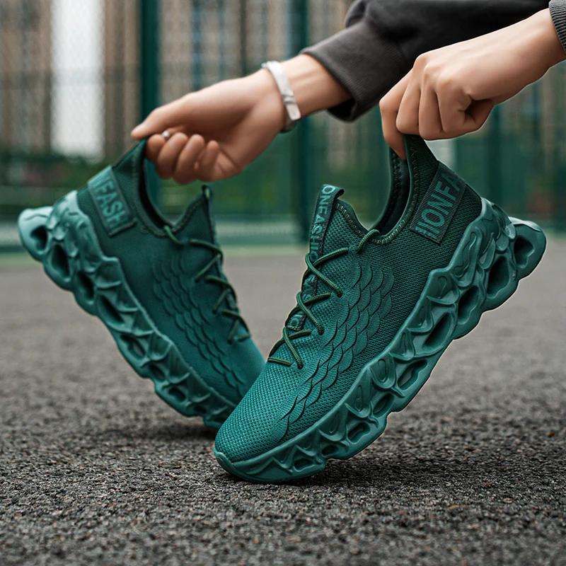 MAEDEF Running Shoes Mens Lightweight Breathable Mesh Non Slip Comfort Walking Shoes Abrasion Resistant Fashion Sneakers