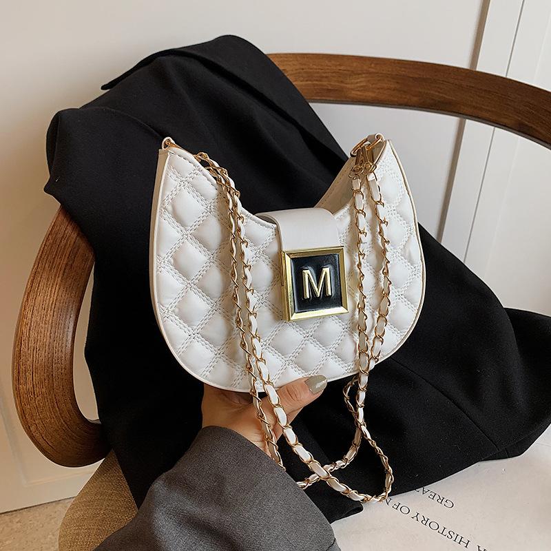 

Premium bag women s 2025 new fashion diamond shoulder armpit bag versatile niche texture chain messenger bag белый