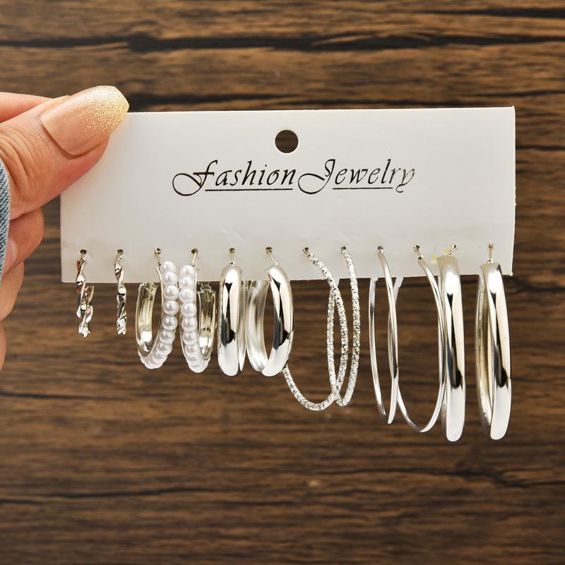 Chic Cross-Border Fashion Earrings for Women: Elegant and Versatile Ear Drops with a Bold, High-End Look