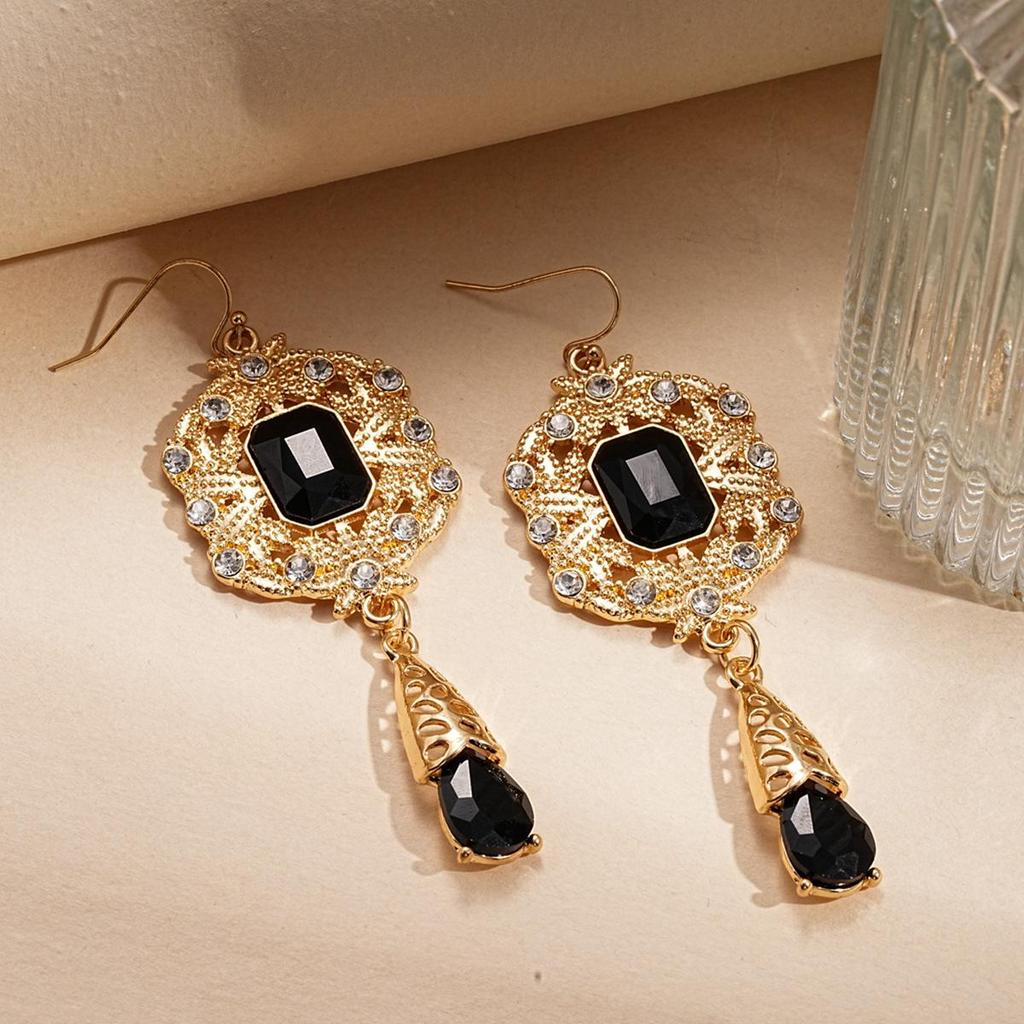 2025 Retro European Court Style Beaded Crystal Water Drop Pendant Necklace & Luxury Earrings Set
