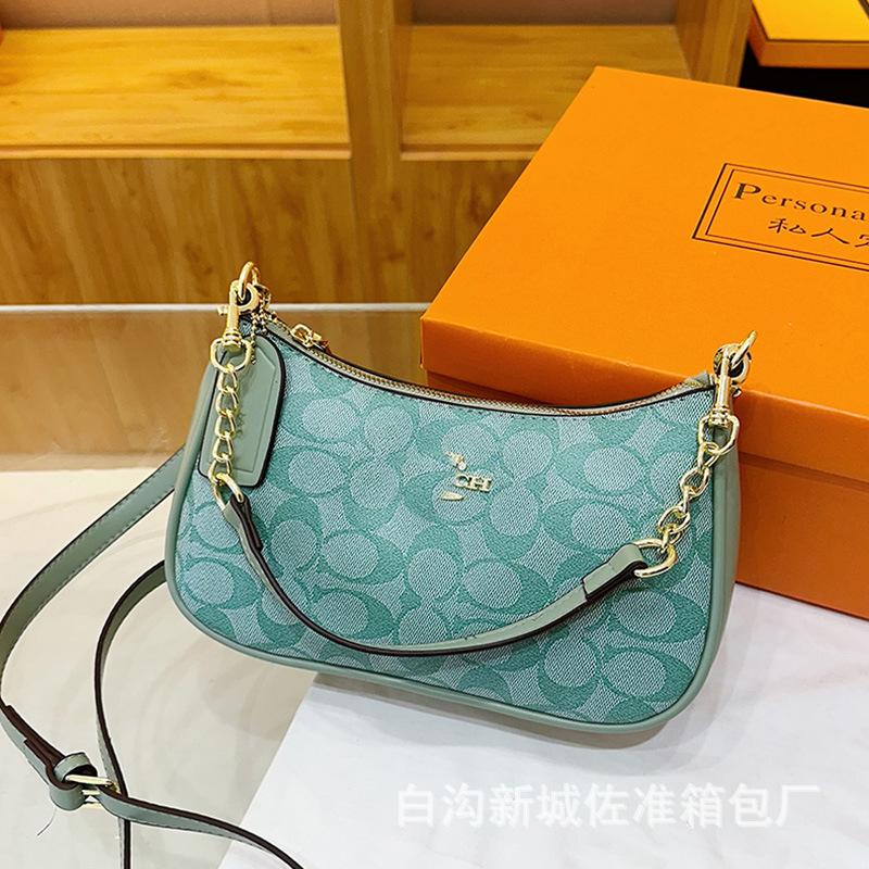 New Underarm Women's Bag Classic Versatile Messenger Bag Chain Printed Shoulder Crescent Bag