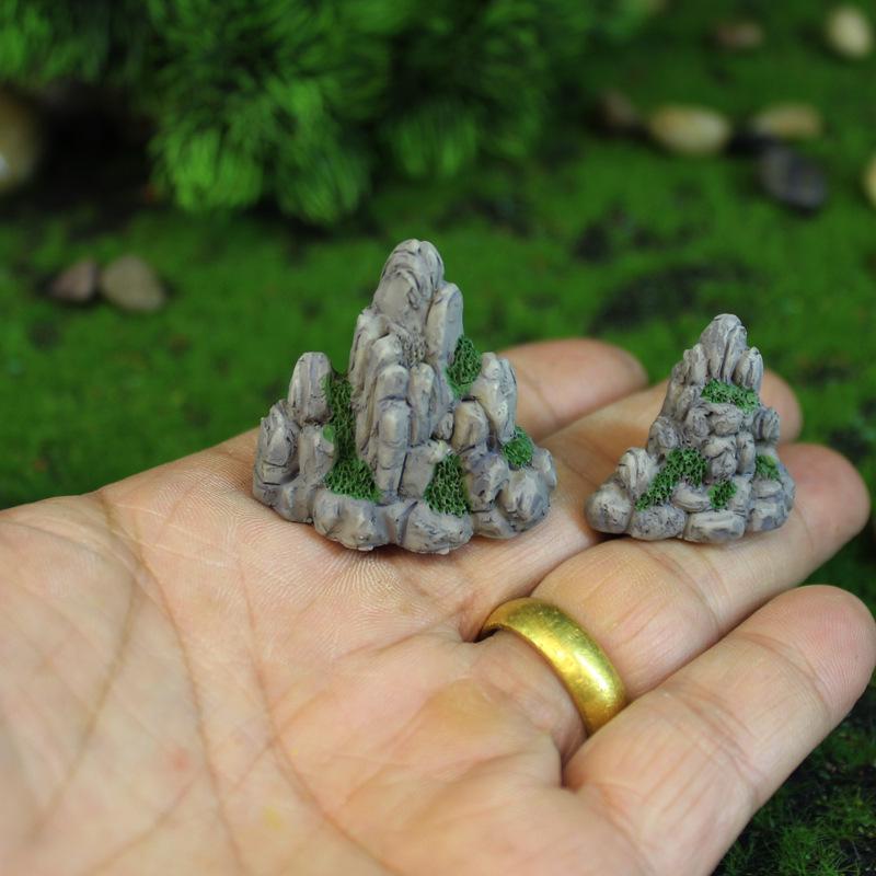 Simulation Miniature Rockery Ornaments Resin Crafts for Succulent Flower Pots, Aquariums, and Sand Table Decorations.
