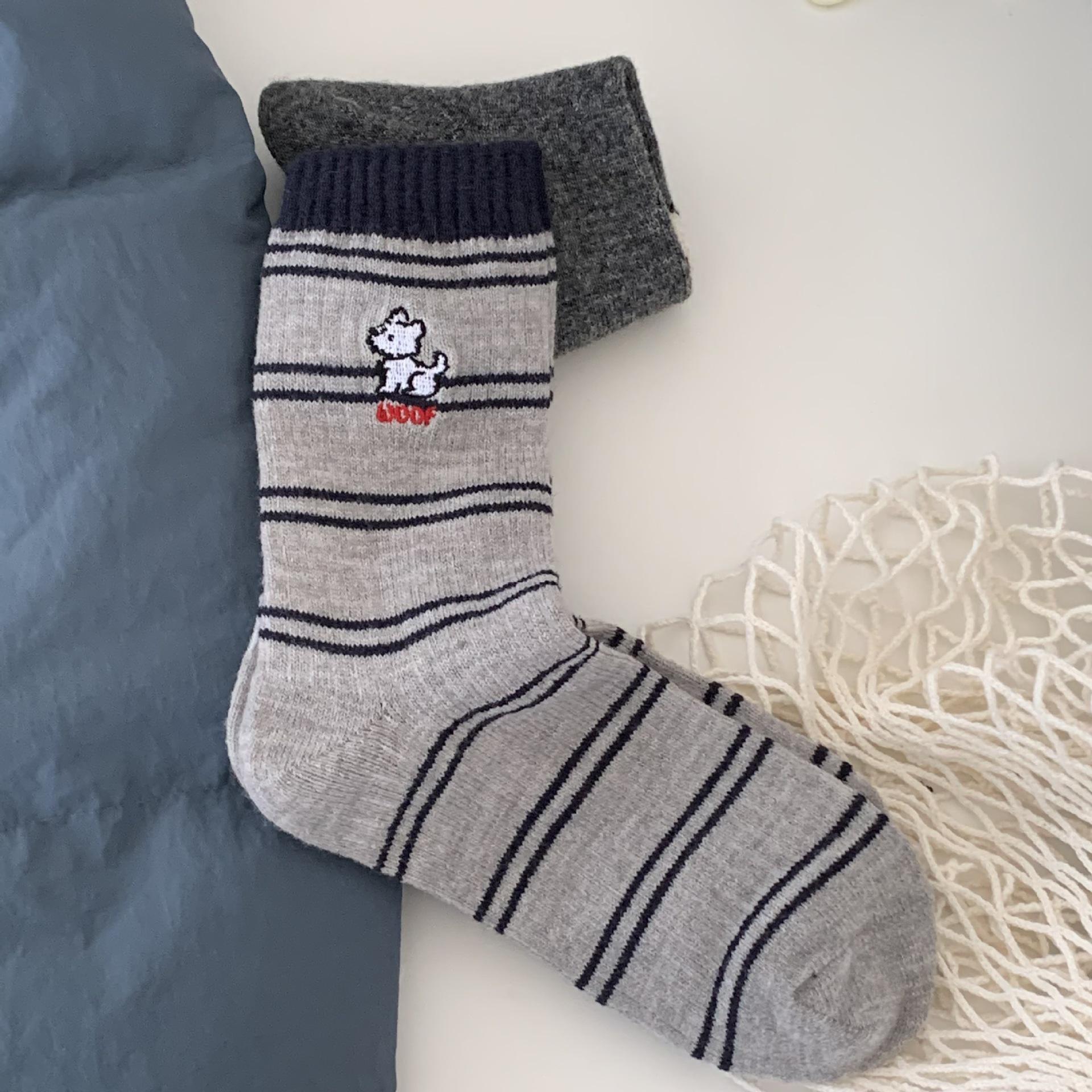 

Wangwang Korean Style Cute Striped Wool Socks for Autumn & Winter One Size светло-серый