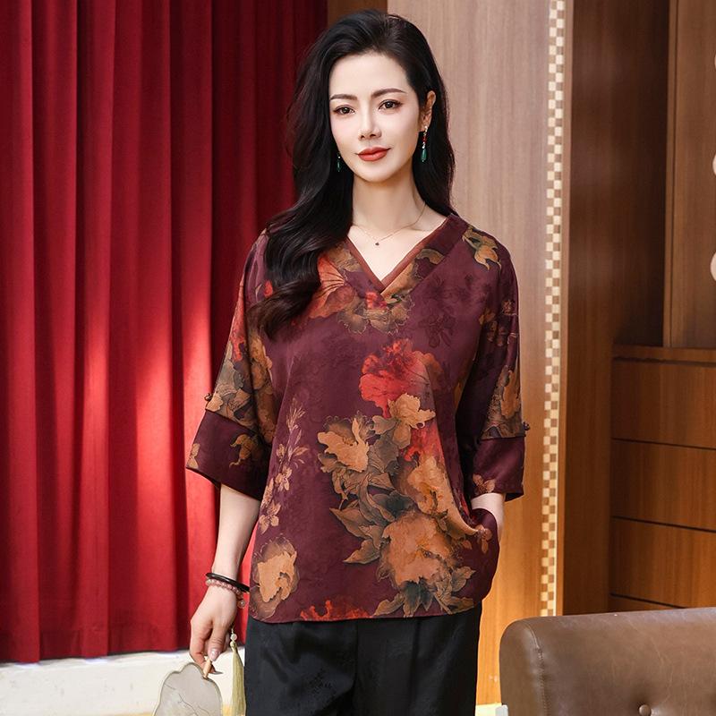 

Hualuo fragrant cloud yarn top mulberry silk middle-aged and elderly printed V-neck women s loose silk shirt L