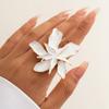 6 Styles Elegant Big White Flower Adjustable Ring for Women Vintage Petals Open Chunky Finger Ring Bridal Wedding Jewelry