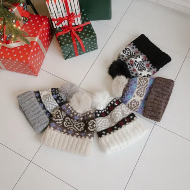 Women s Sweater Bone Roll-Up Pattern Beanie C8715_White