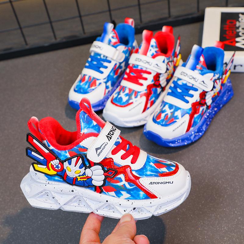 Boys' Shoes with Lights 2025 Summer New Mesh Breathable Children's Sports Shoes Versatile Boys Soft-soled Shoes Shine