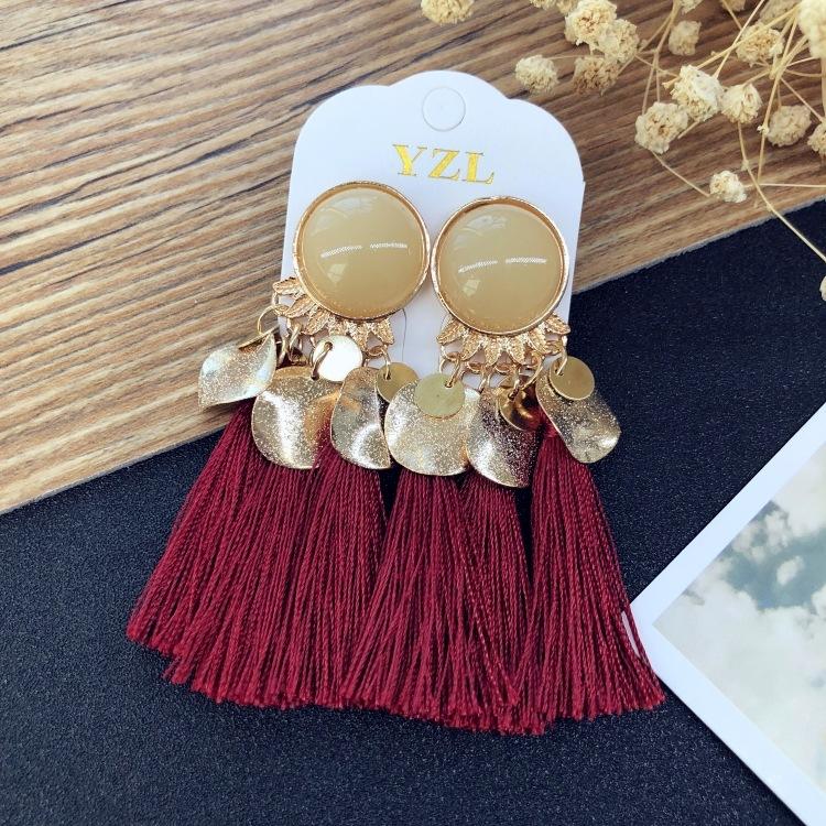 

Retro personalized sequined fringed stud earrings Bohemian women s versatile temperament long earrings Ethnic style earrings червоний