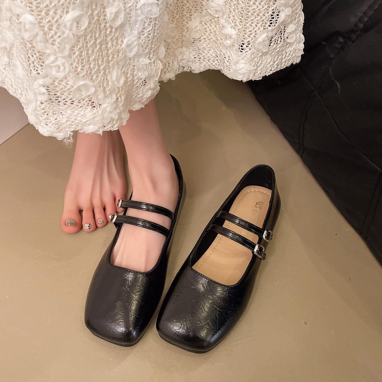 

French evening breeze silver single shoes girl 2025 new spring and autumn summer flat temperament fairy square head light mouth Mary Jane 39 чорний