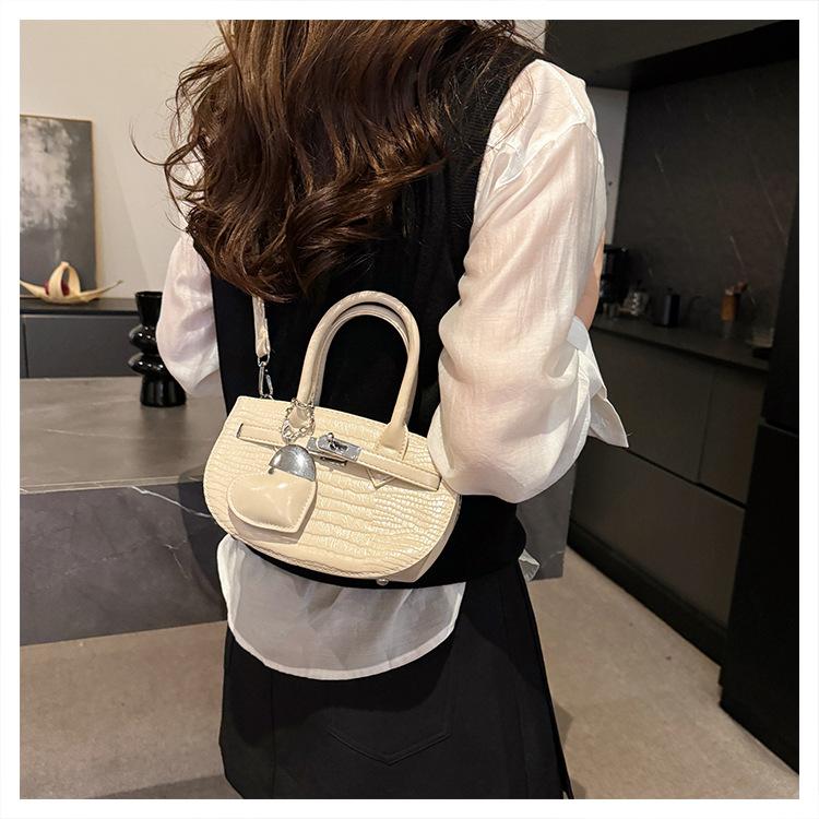 Premium Texture Small Bag Women's New Summer Versatile Messenger Bag Fashionable Portable Small Bag
