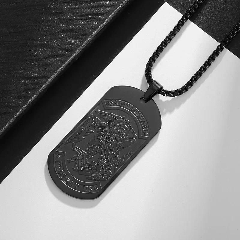 Fashion Hip Hop Stainless Steel Double Koi Fish Medal Pendant Necklace for Men and Women Fashion Lucky Jewelry Gift