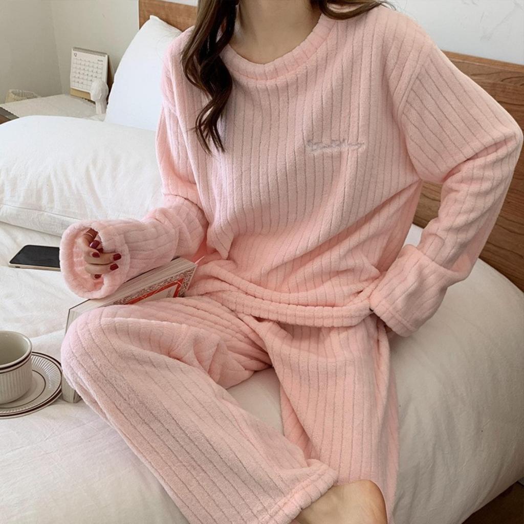 Autumn and Winter Coral Fleece Pajamas for Women, Thick and Warm Flannel Long Home Wear, Fashionable Plus Size Cardigan Set